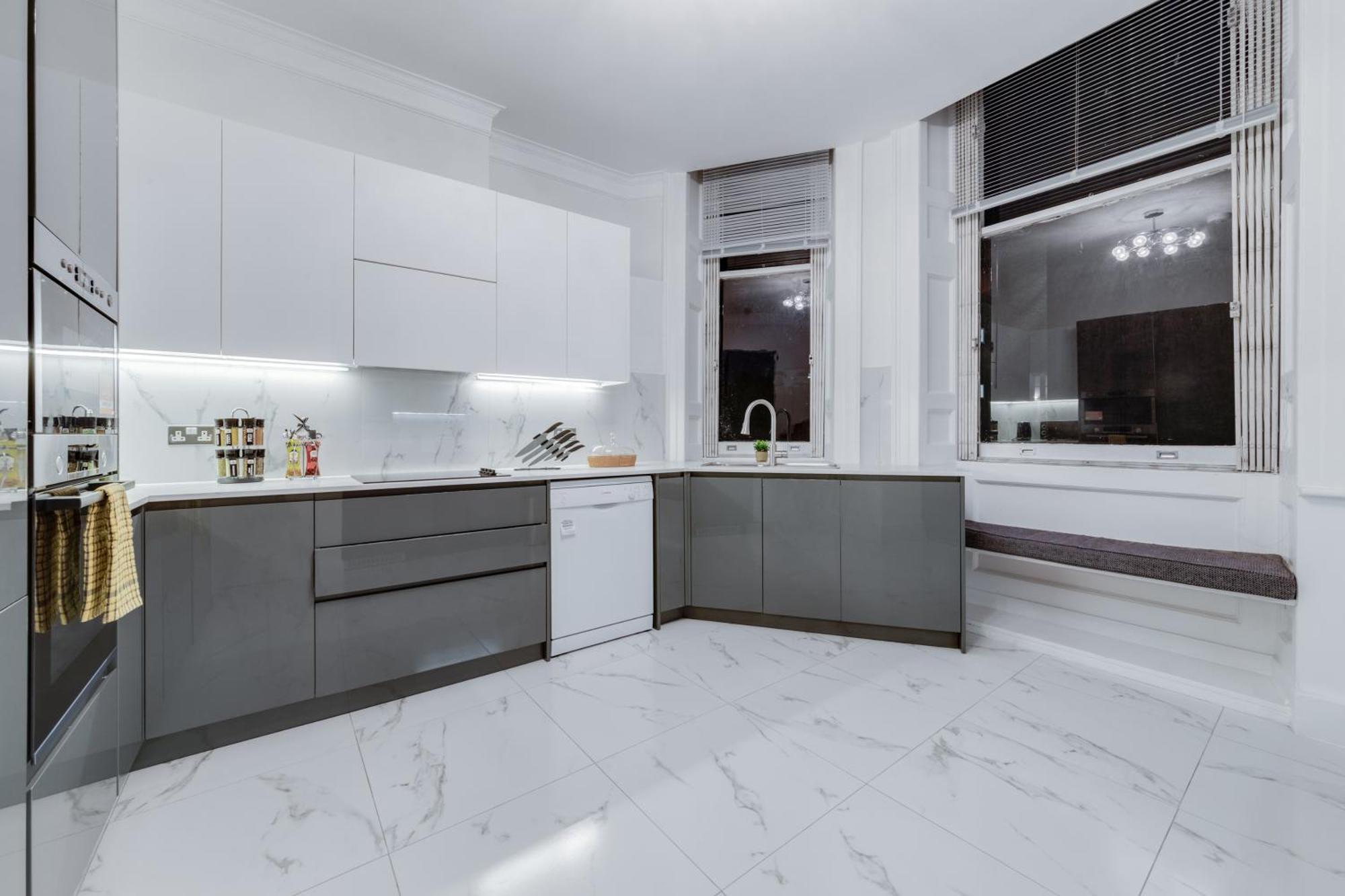 Luxury London 3 Bedroom Duplex With Pool Table - 4Hs מראה חיצוני תמונה