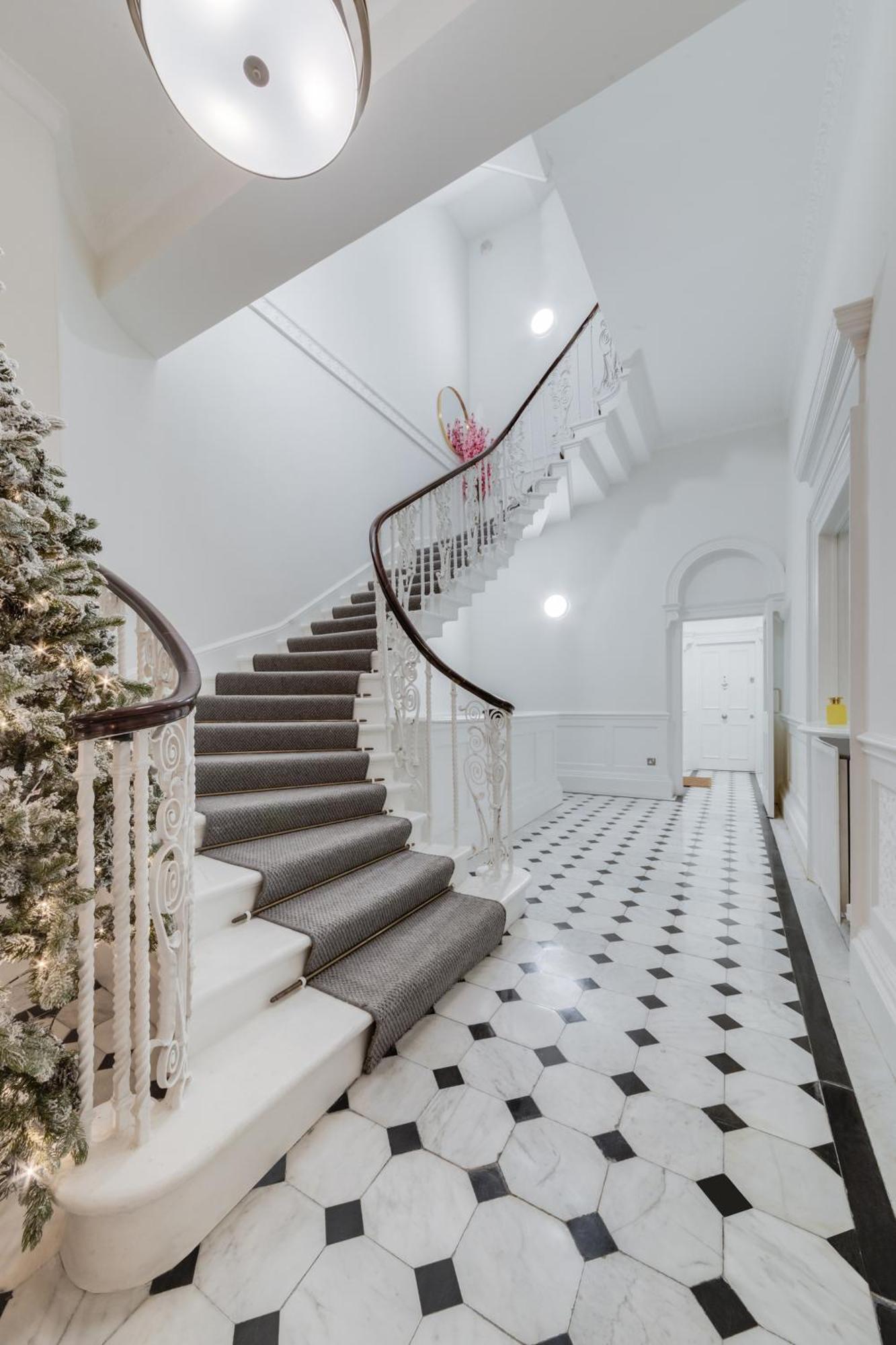 Luxury London 3 Bedroom Duplex With Pool Table - 4Hs מראה חיצוני תמונה