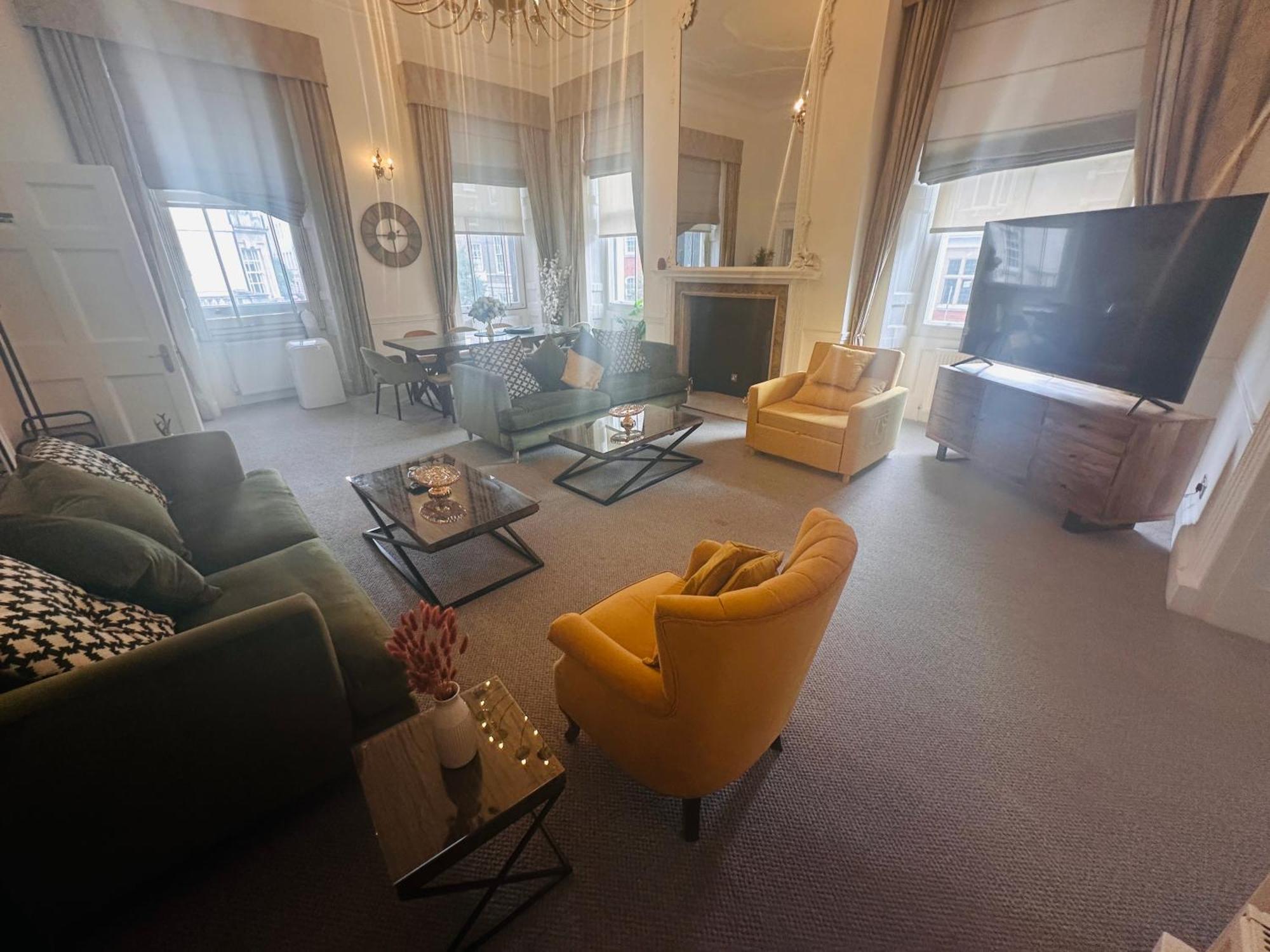 Luxury London 3 Bedroom Duplex With Pool Table - 4Hs מראה חיצוני תמונה